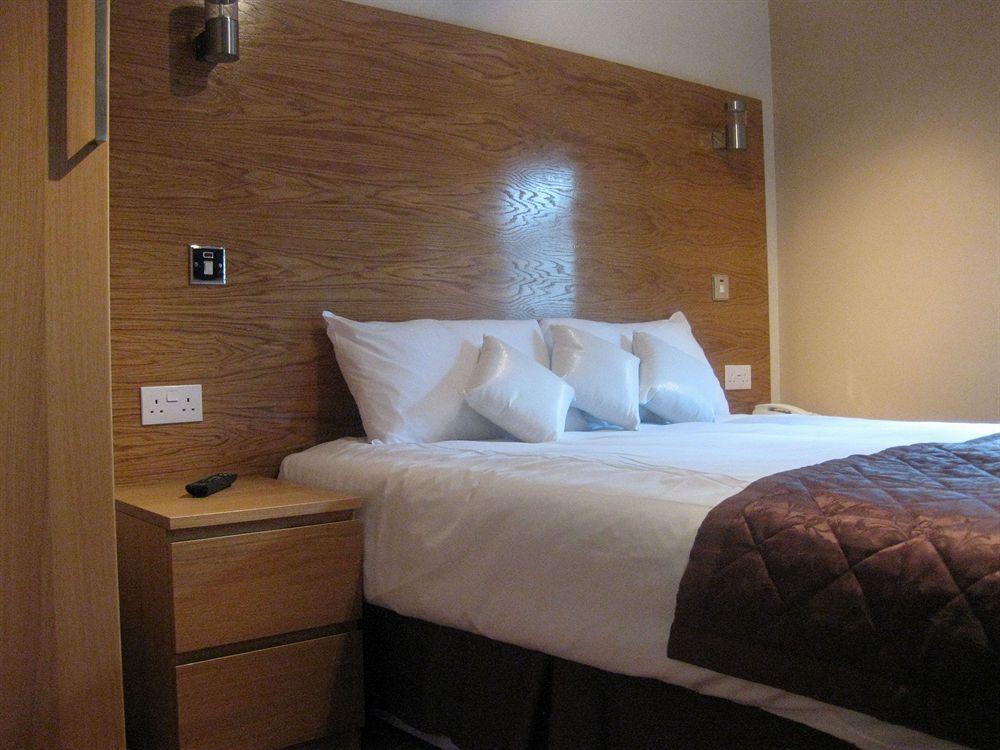 Oyo Kingsley Hotel Bournemouth Quarto foto